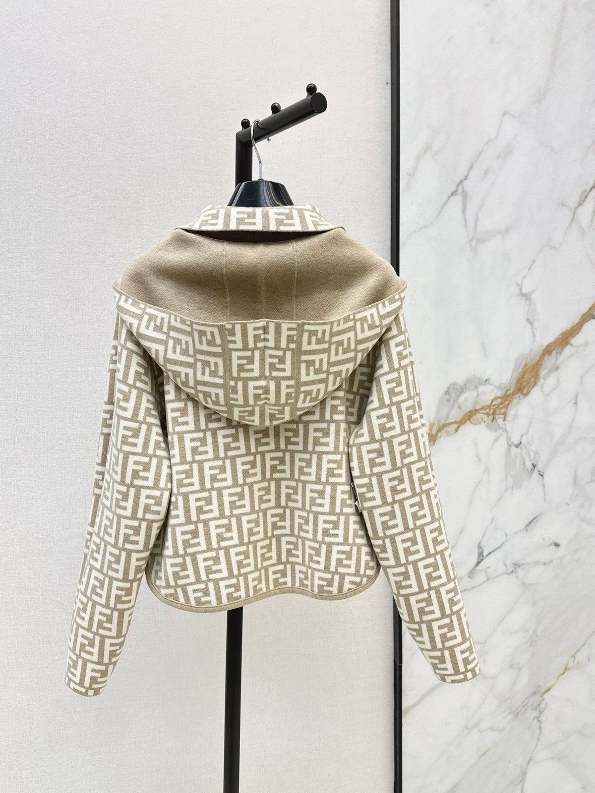 26 Early Autumn New Jacket