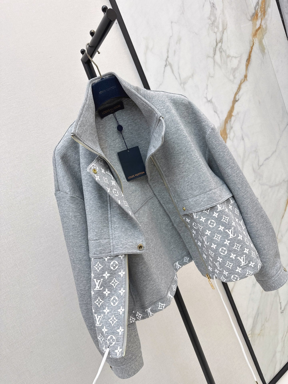 26 Early Autumn New Jacket