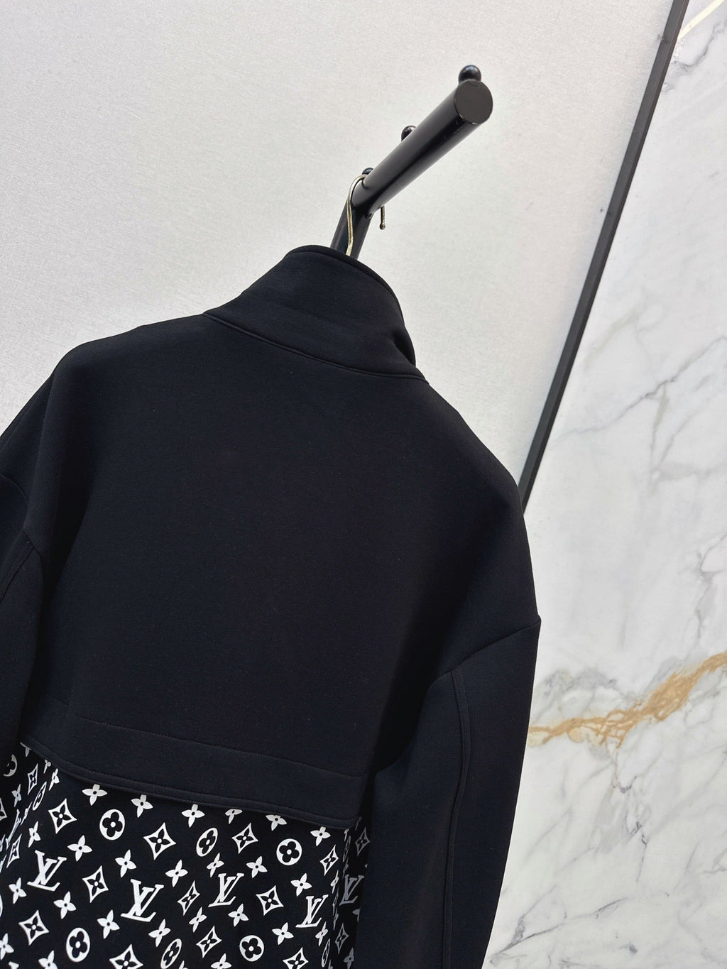 26 Early Autumn New Jacket