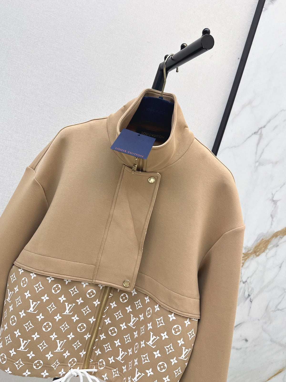 26 Early Autumn New Jacket
