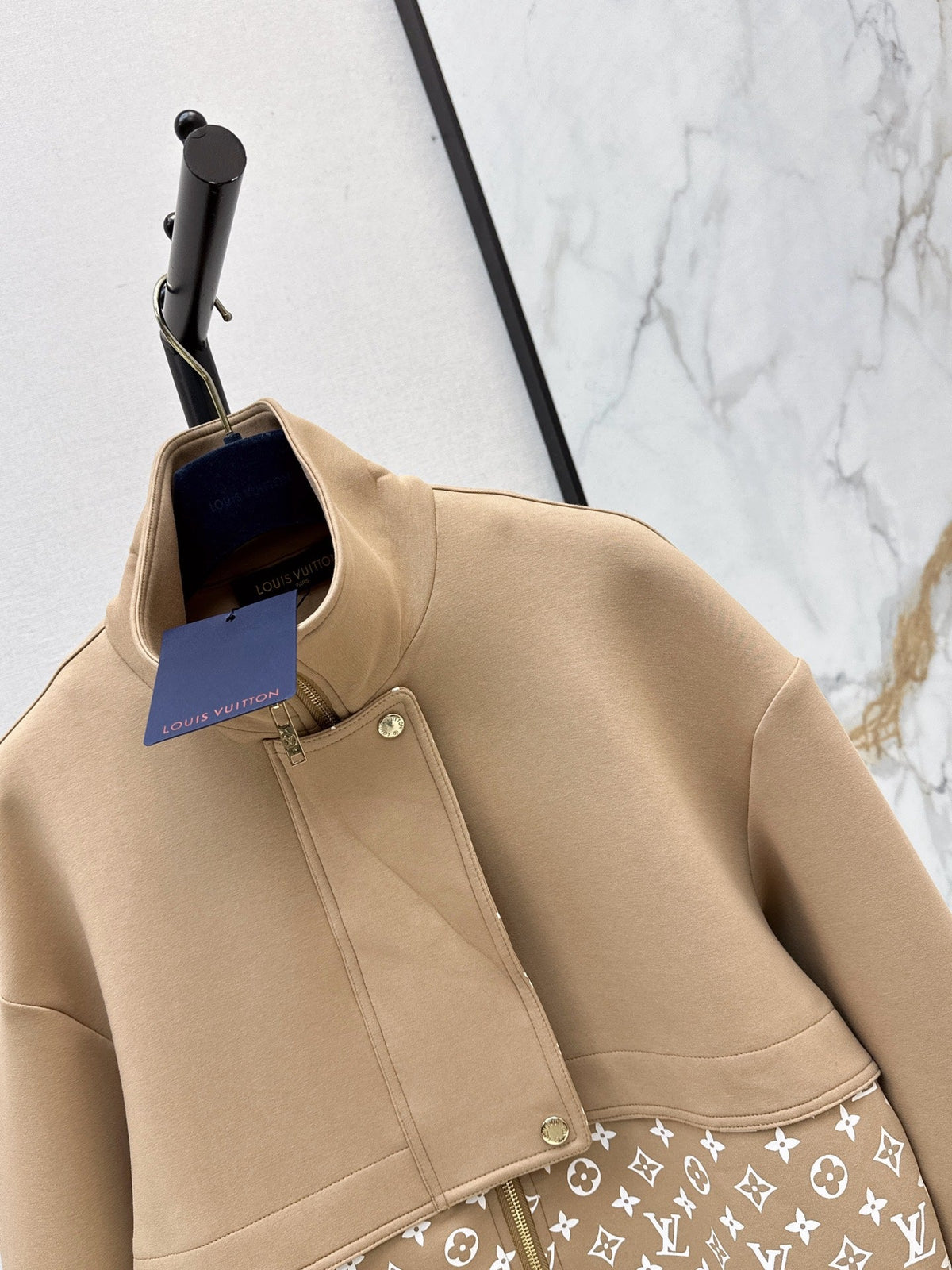 26 Early Autumn New Jacket
