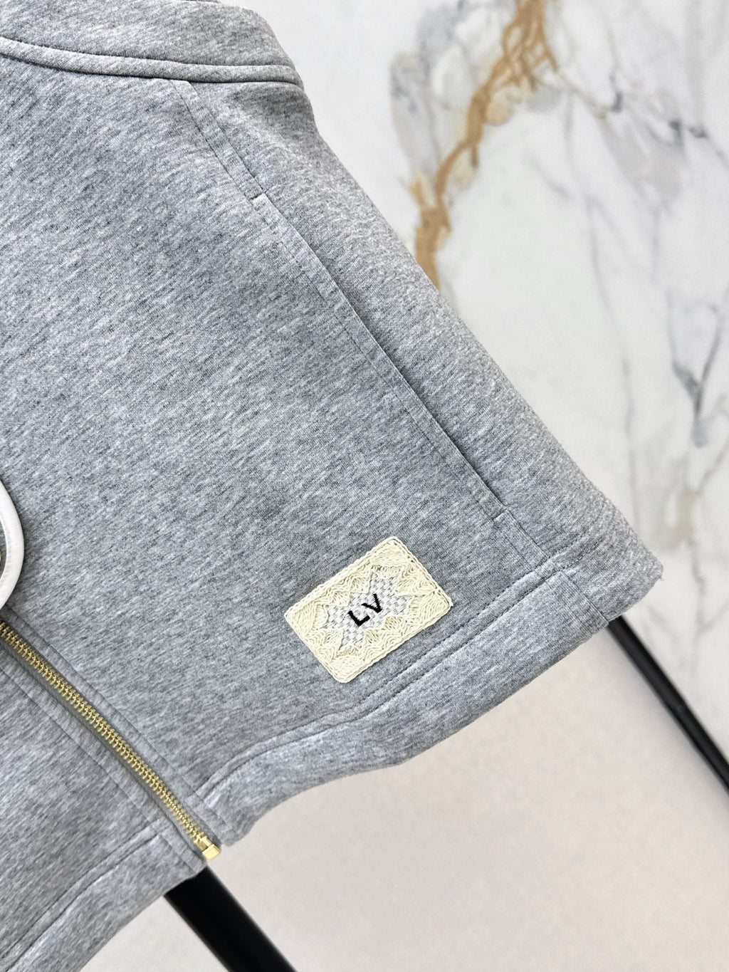 26 Early Autumn New Vest