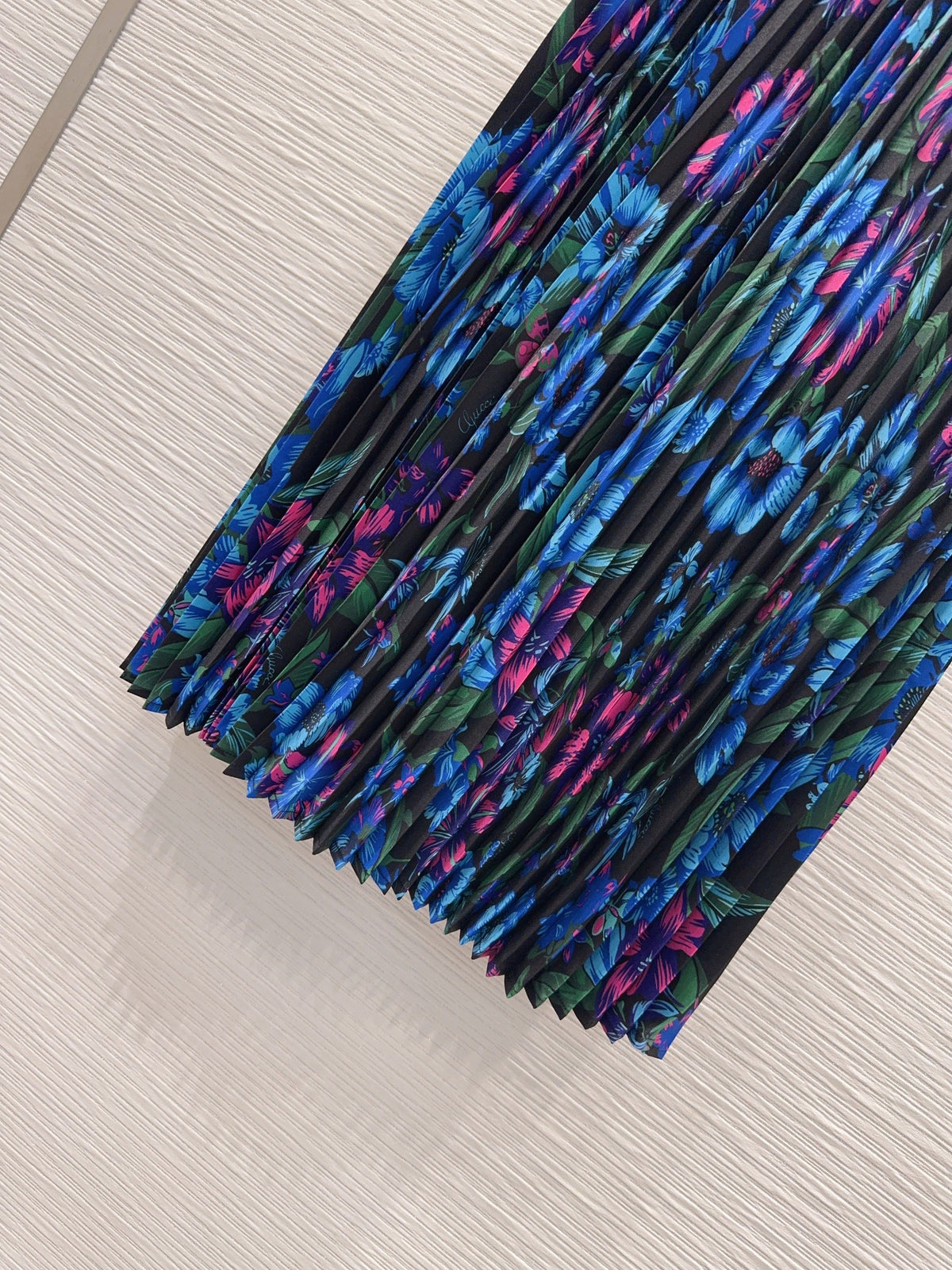 26FW New Printed Midi Skirt