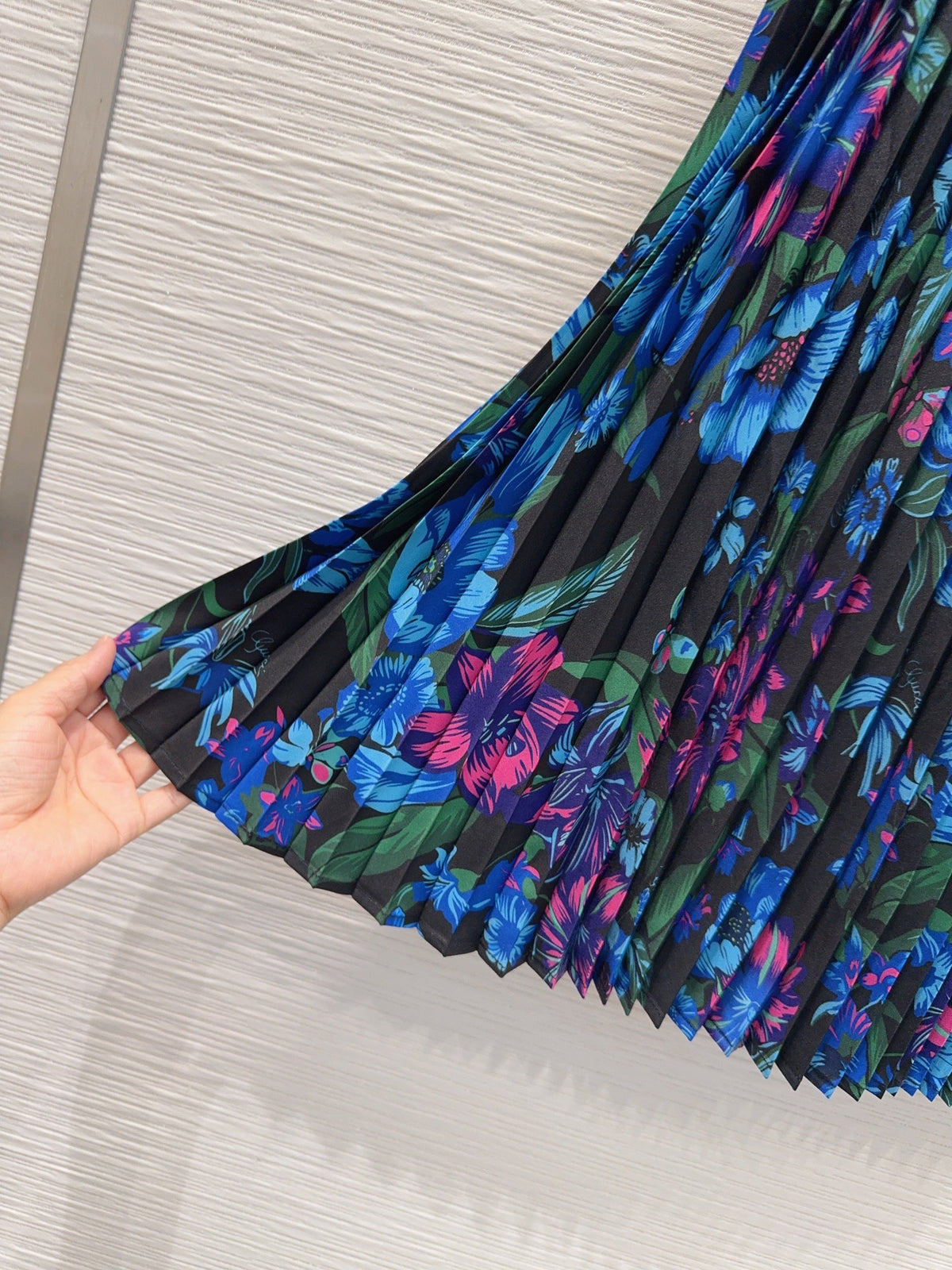 26FW New Printed Midi Skirt