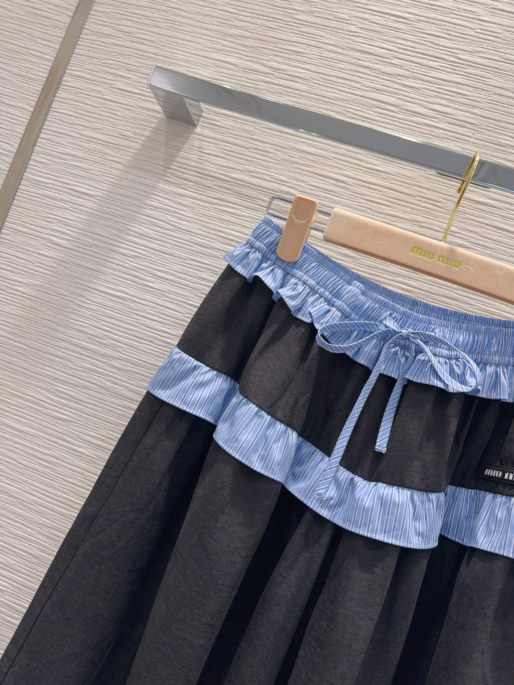 26FW New Wide-Leg Pants