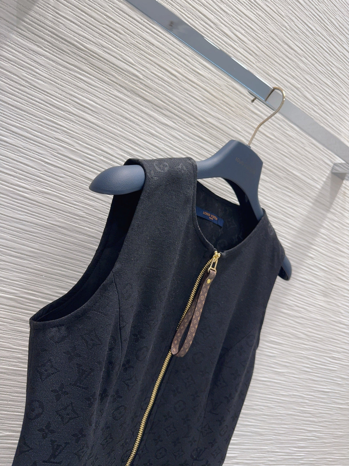 26FW New Vest