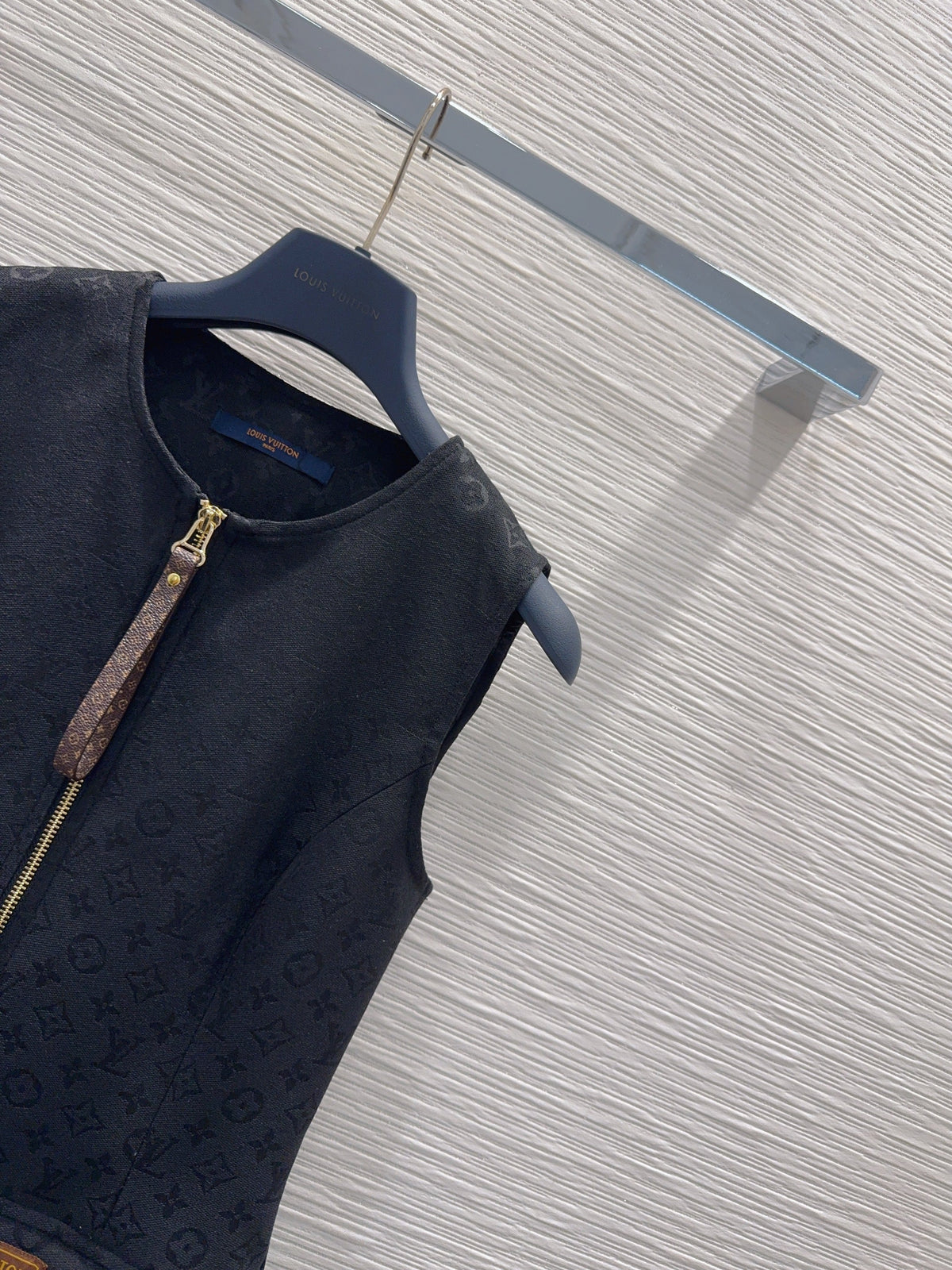 26FW New Vest