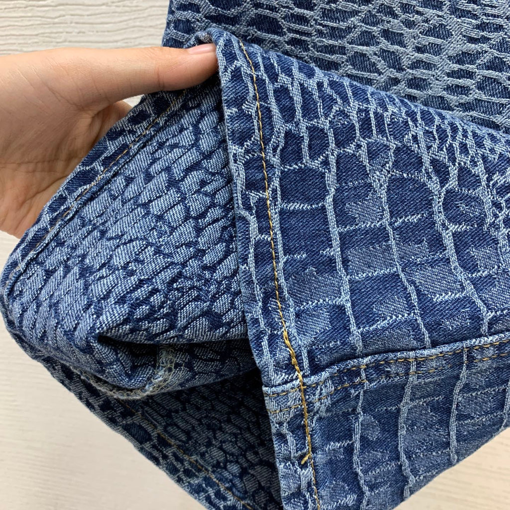 26 New Straight-Leg Jeans