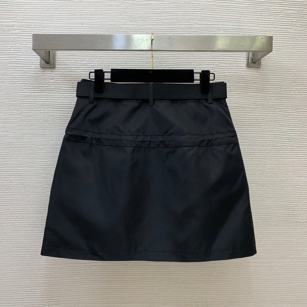 26 New Half-Length Skirt
