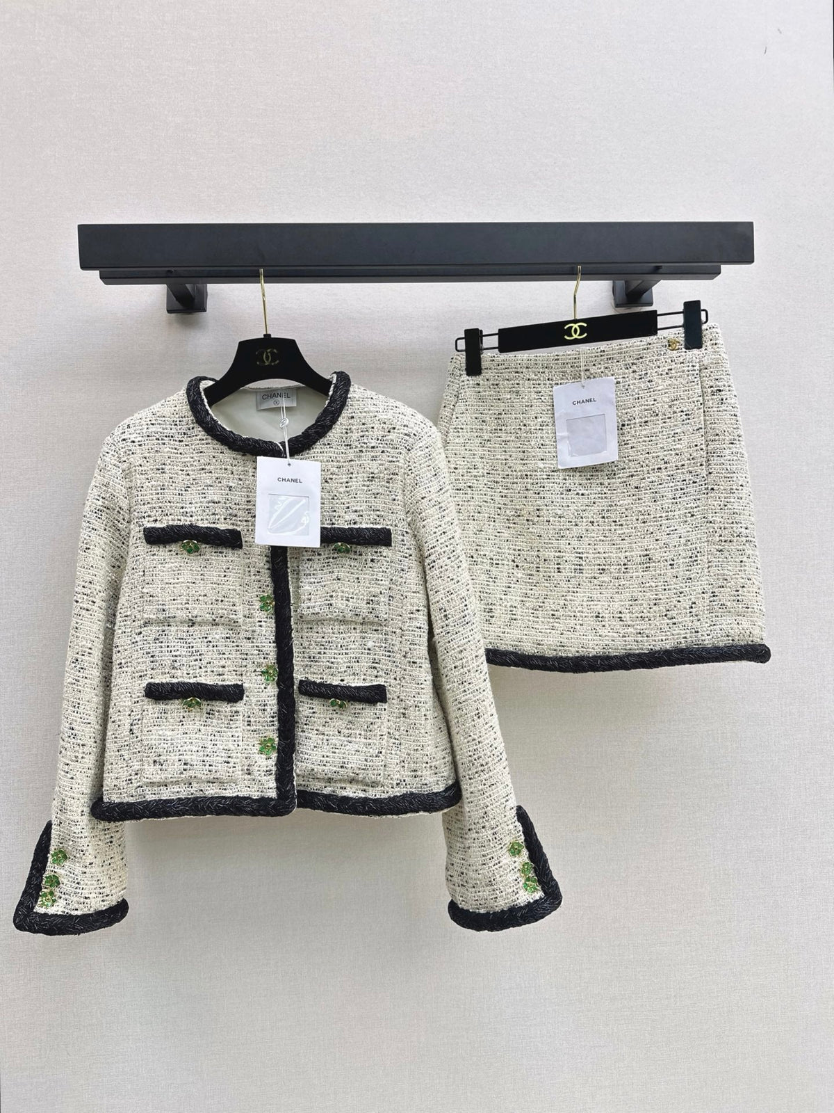 26 Fall/Winter Latest Stunning Woven Fabric Set