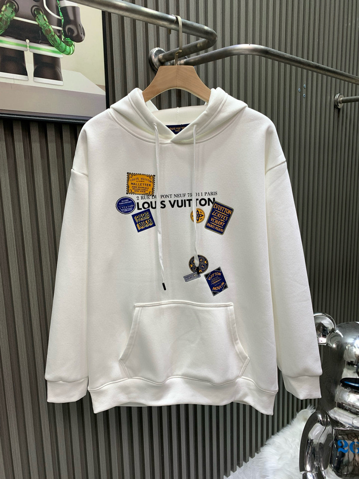 New printed hooded sweatshirt