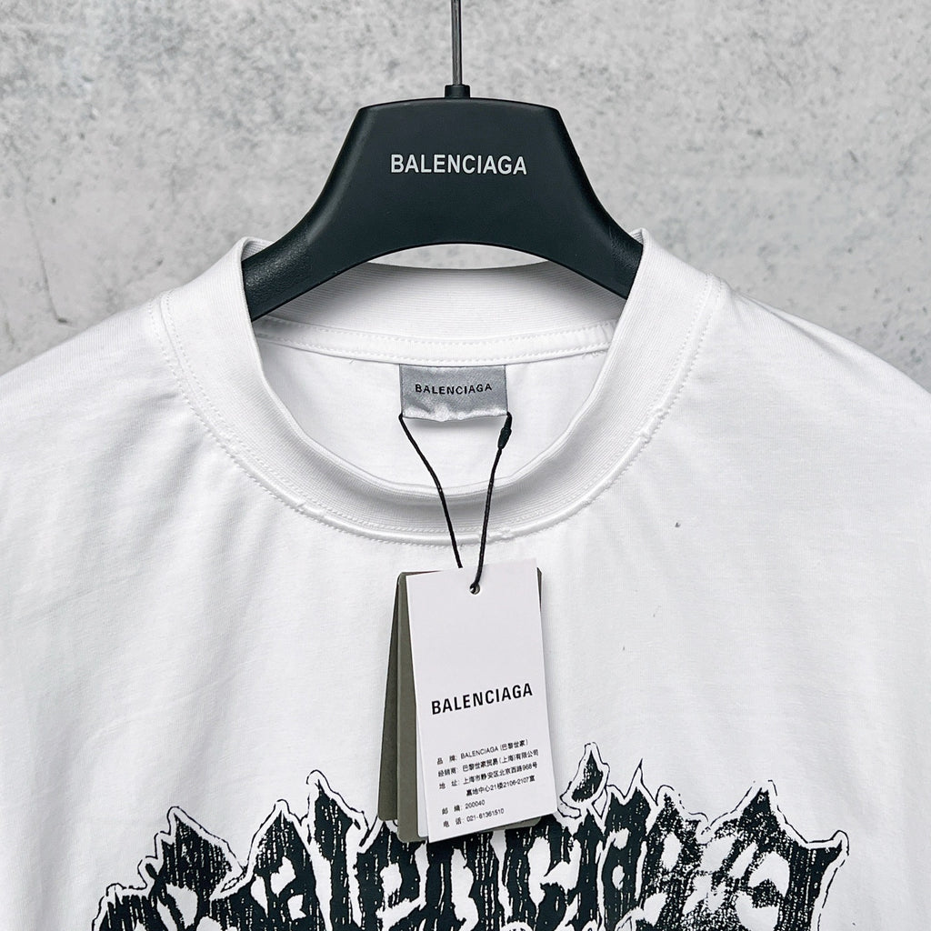 Wear out finished clothing, spray printed short sleeved T-shirt