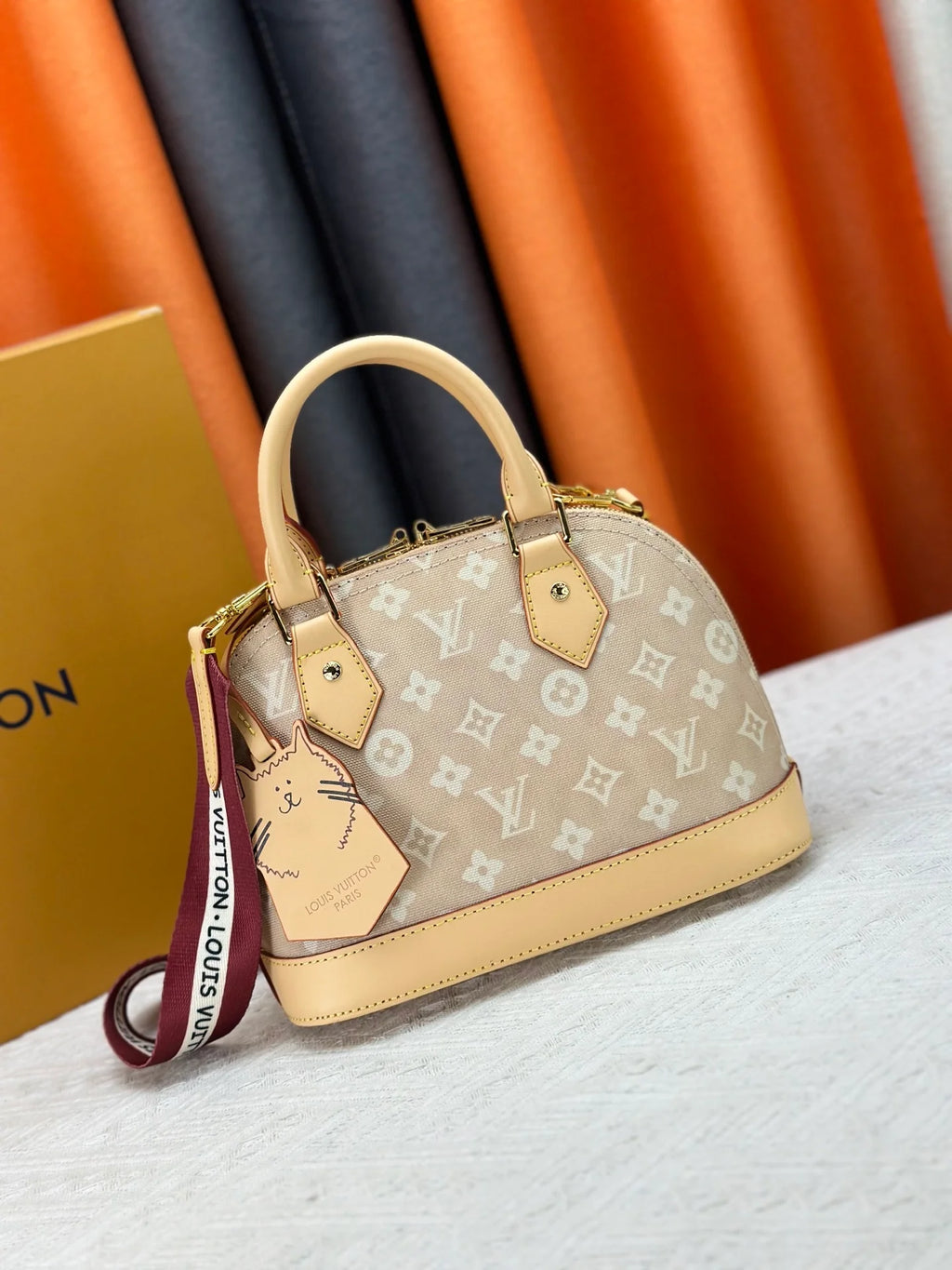 Light beige denim handbag