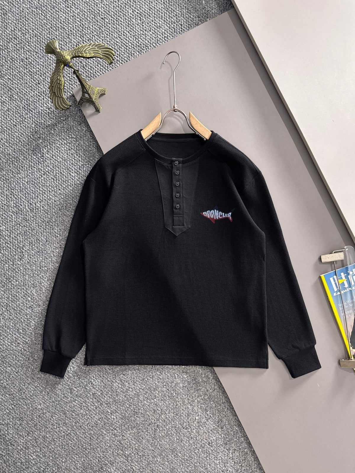 Autumn and winter new style lapel sweatshirt with long sleeves
