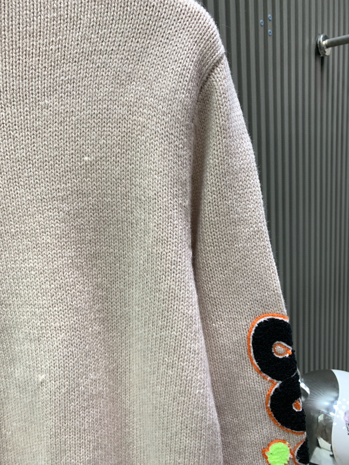 Sheep wool blended plain knitted sweater