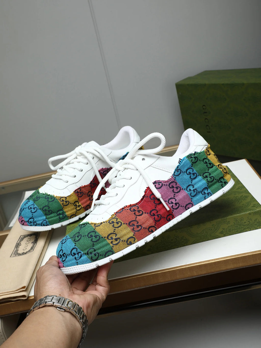 Novel and fashionable trendy shoes