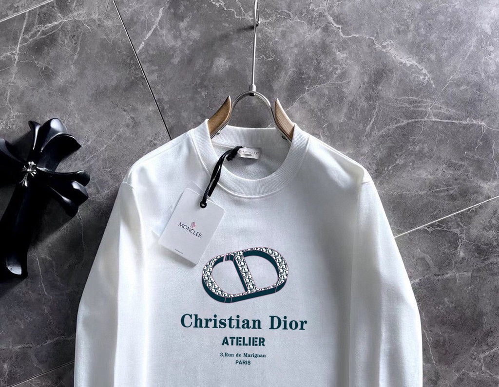 New long sleeved round neck sweatshirt 5
