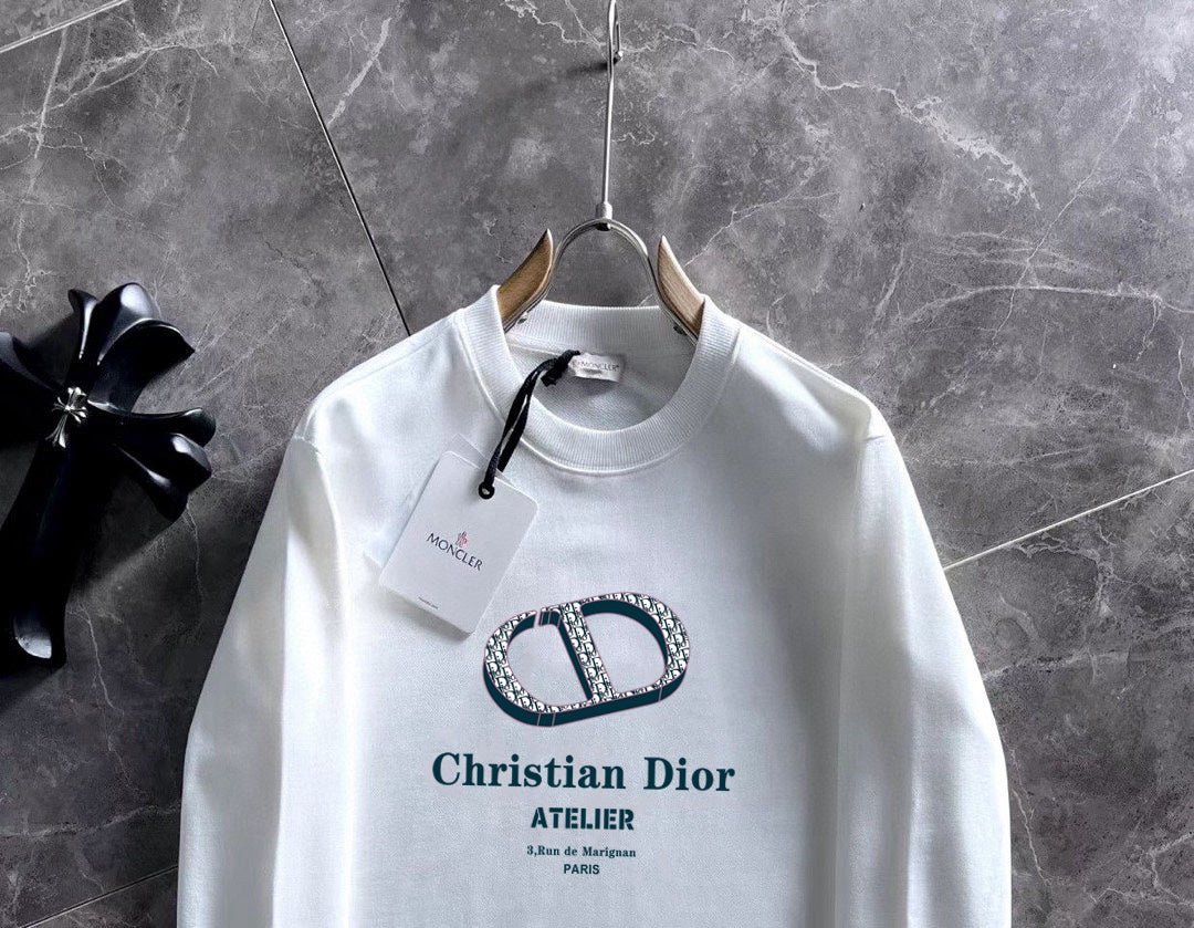 New long sleeved round neck sweatshirt 5