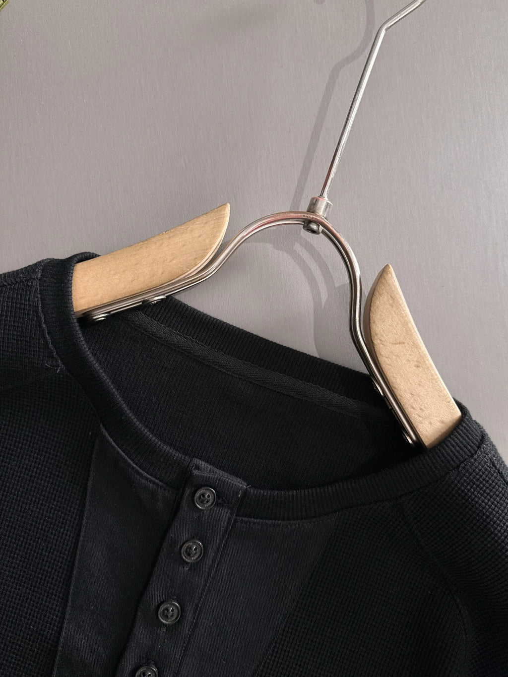 Autumn and winter new style lapel sweatshirt with long sleeves