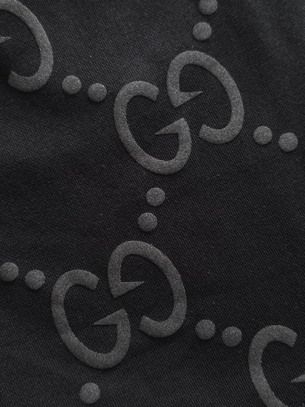 Plucked two letter logo casual shorts