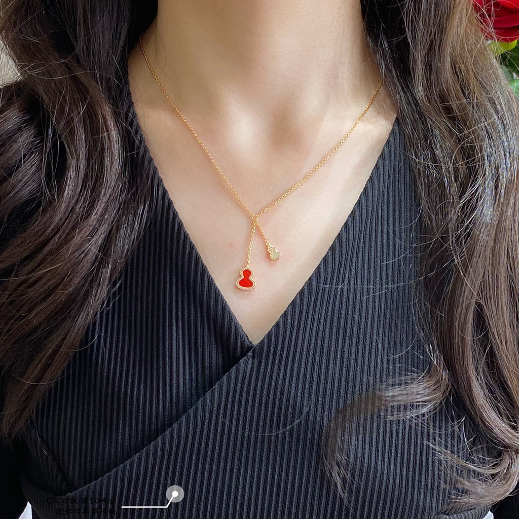 Mini double gourd necklace