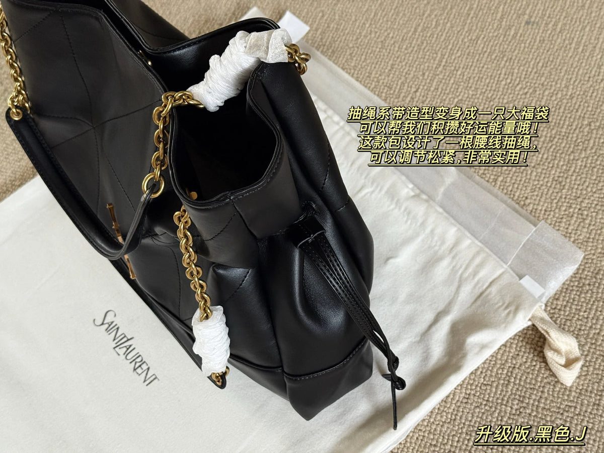 Triangular drawstring tote bag