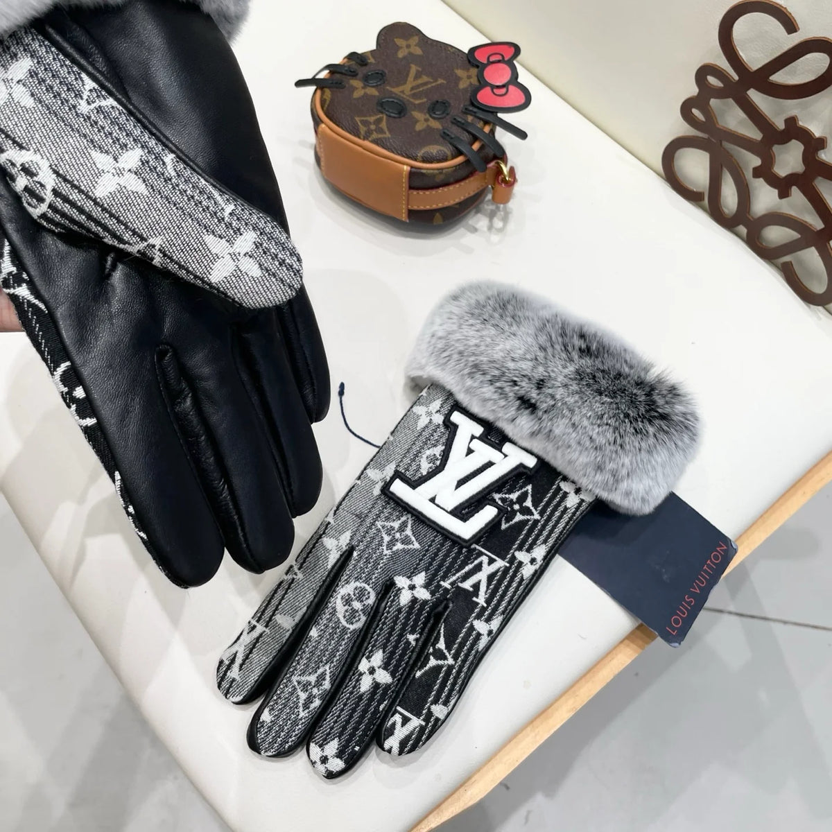 Gradient Lazy Rabbit Hair New Product Cloth with Leather Gloves