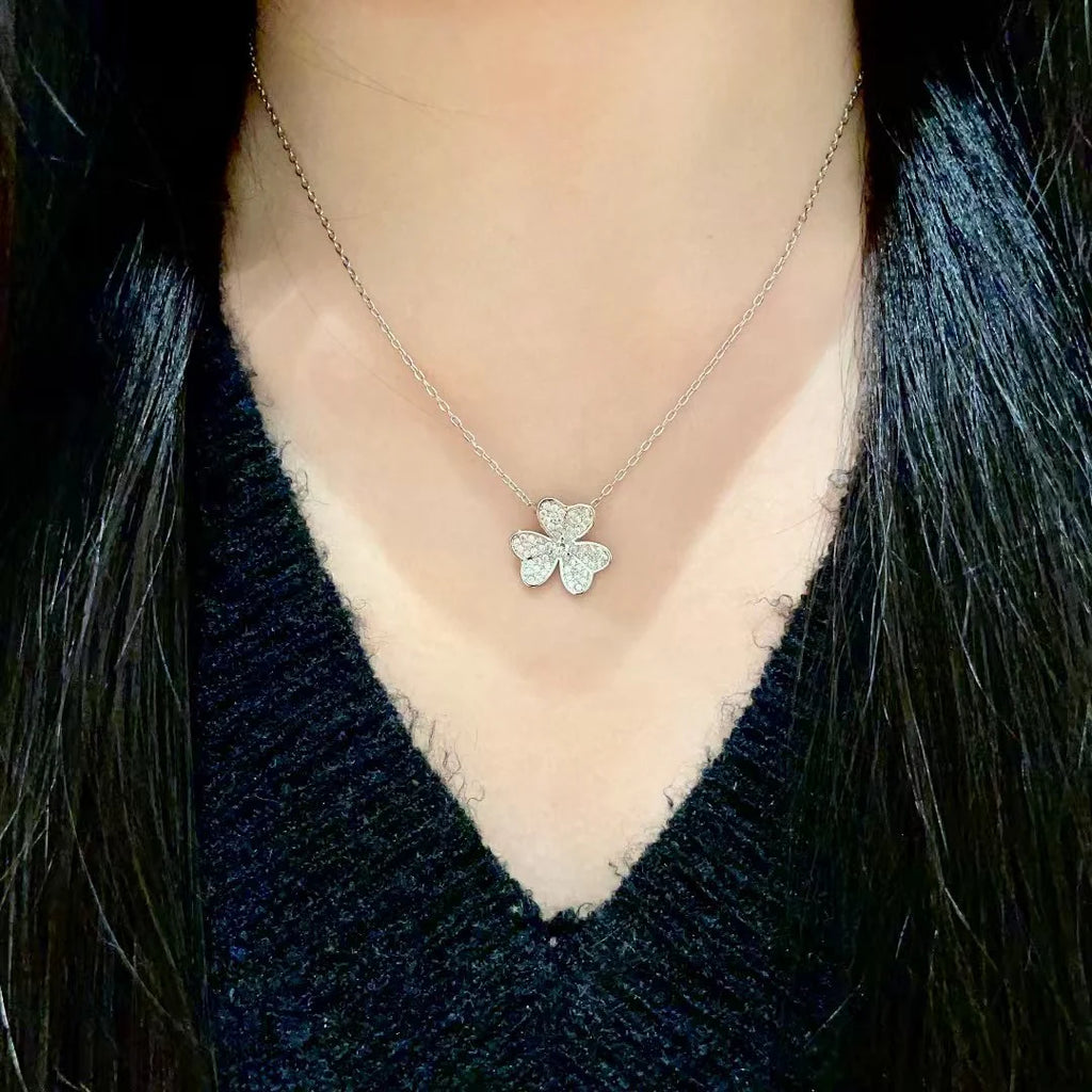 New flower necklace
