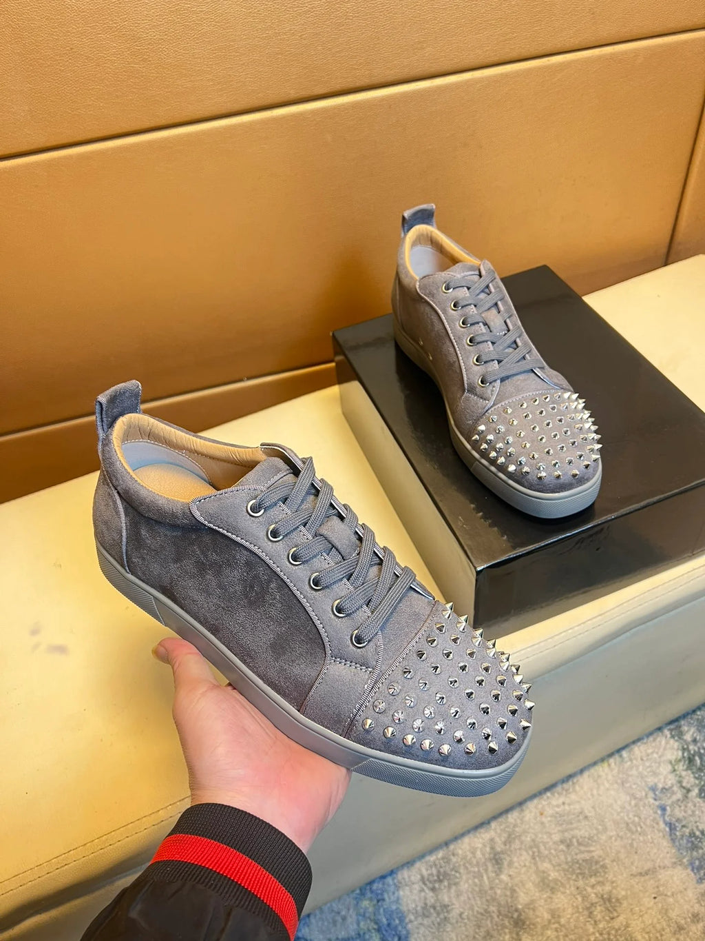New men's shoes