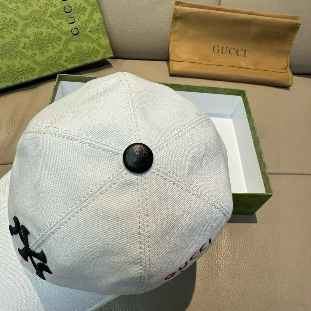 New embroidered baseball cap