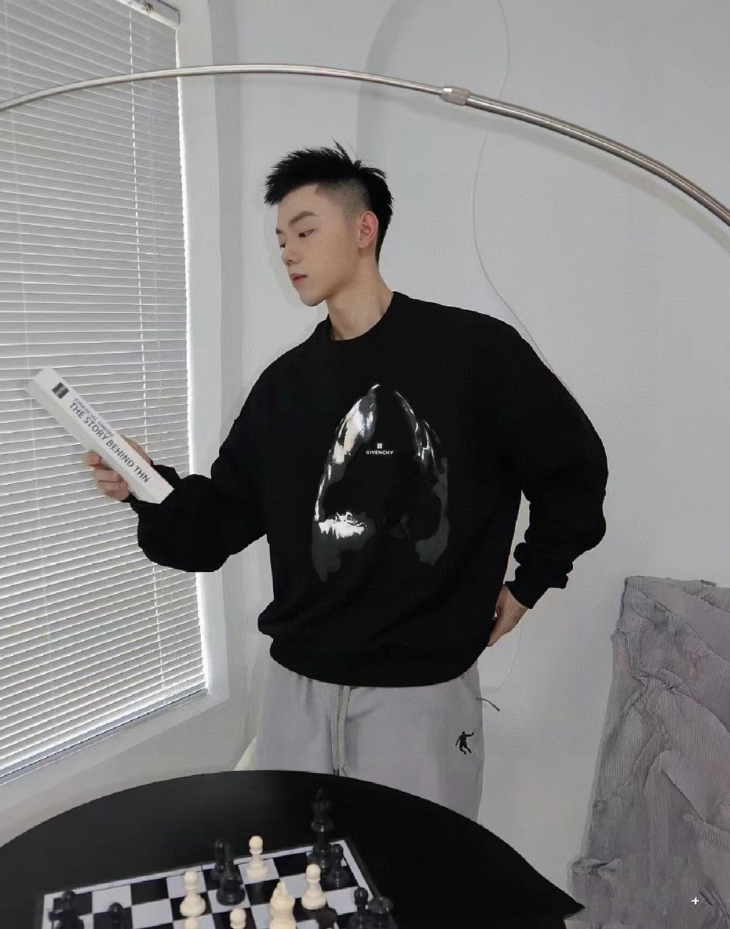 New shark graffiti printed round neck pullover casual hoodie