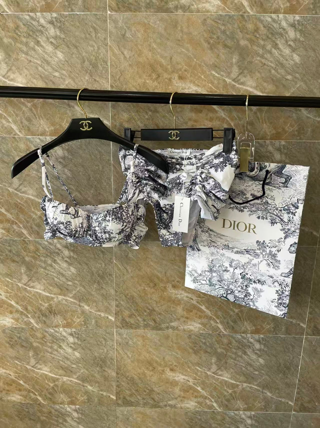 Hot selling split swimsuit 👙