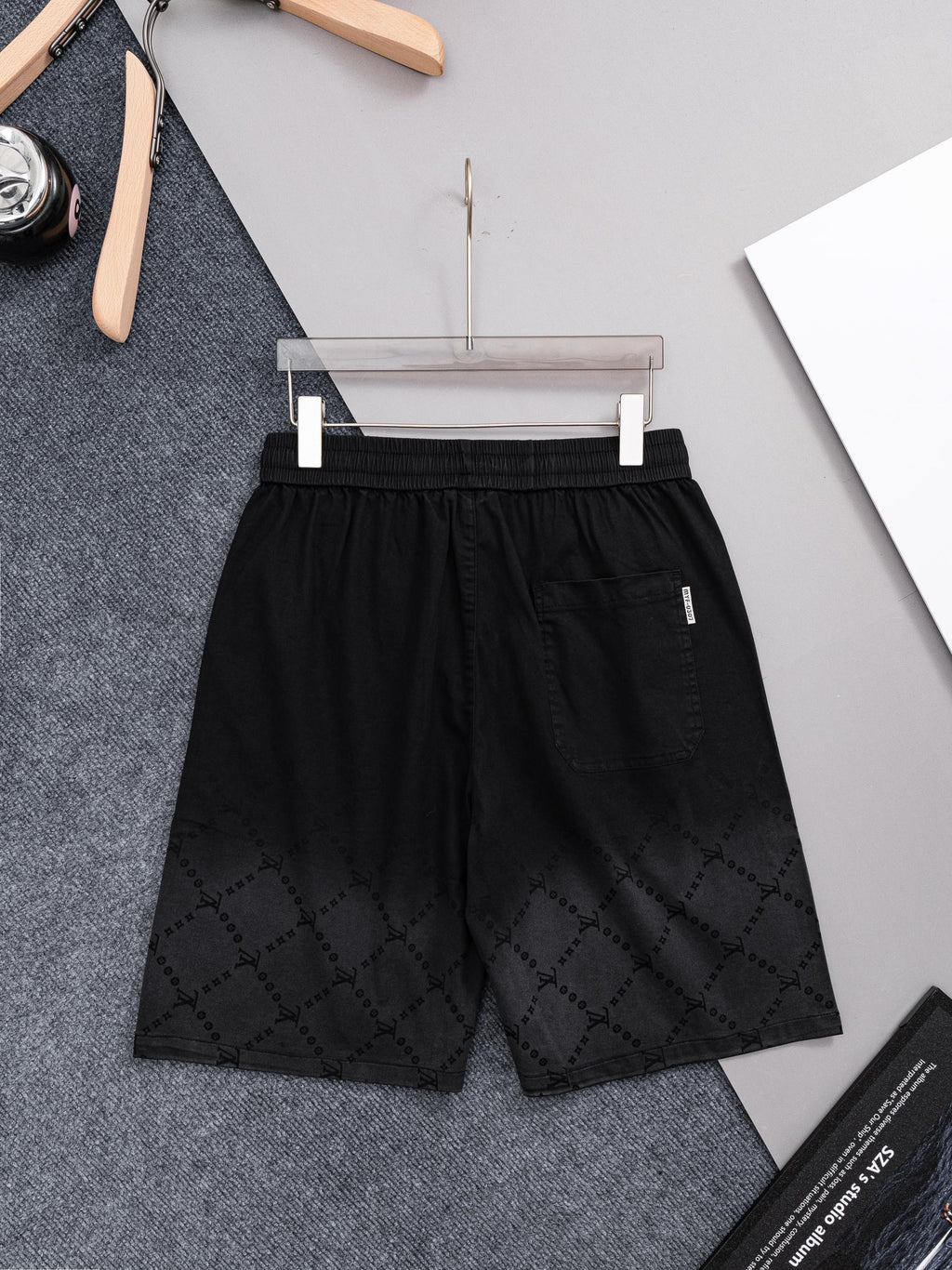 New washing process thin denim shorts