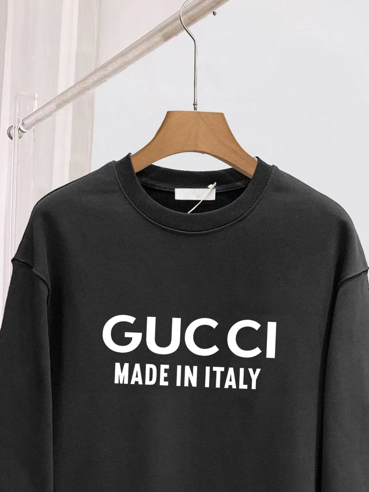 Early spring latest long sleeved round neck sweatshirt2