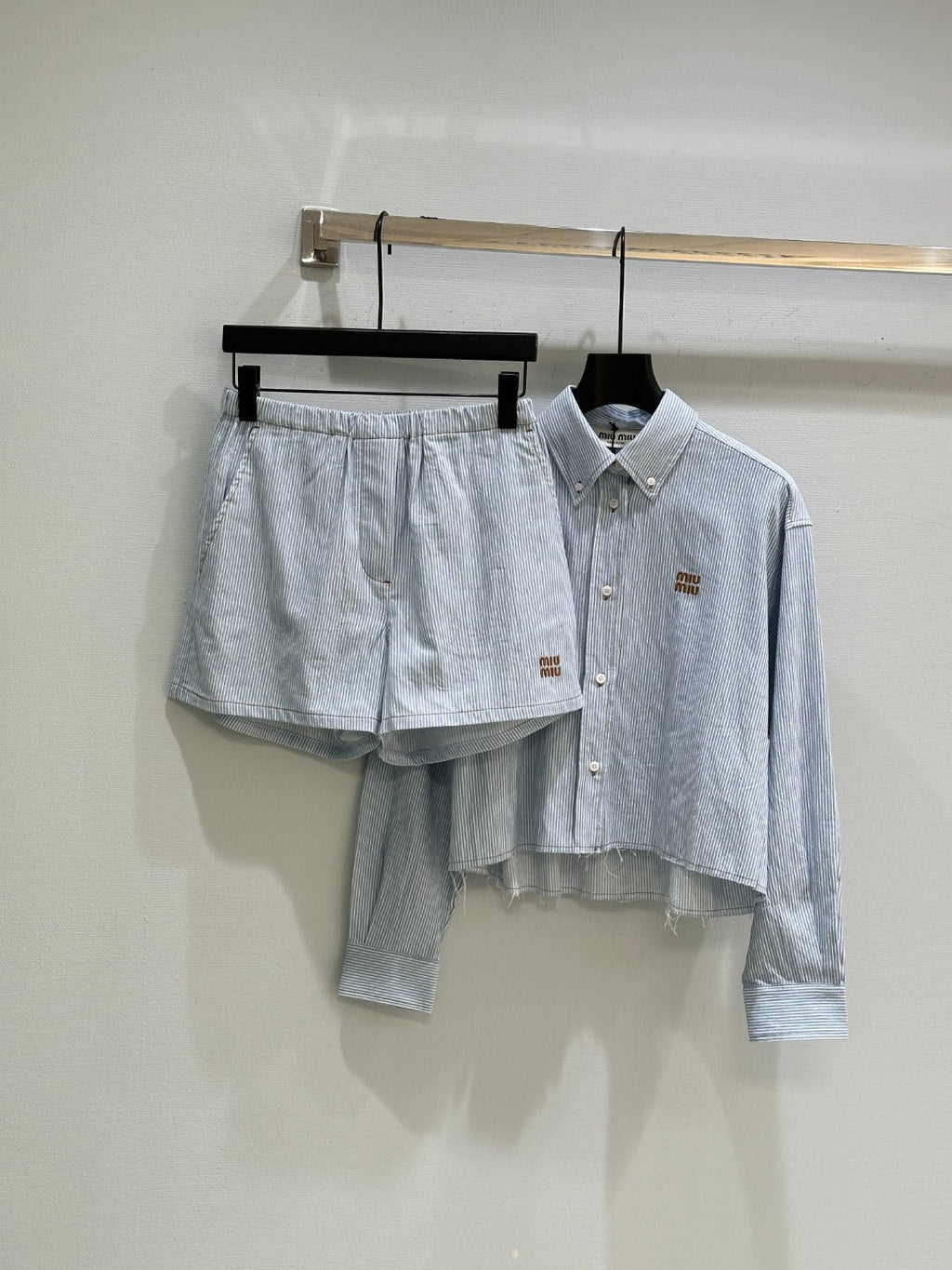 25ss Spring and Summer New Vertical Striped Suit