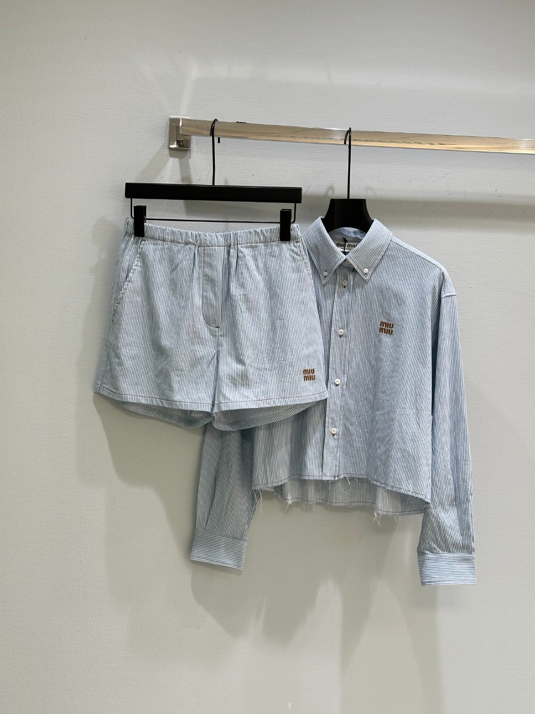 25ss Spring and Summer New Vertical Striped Suit