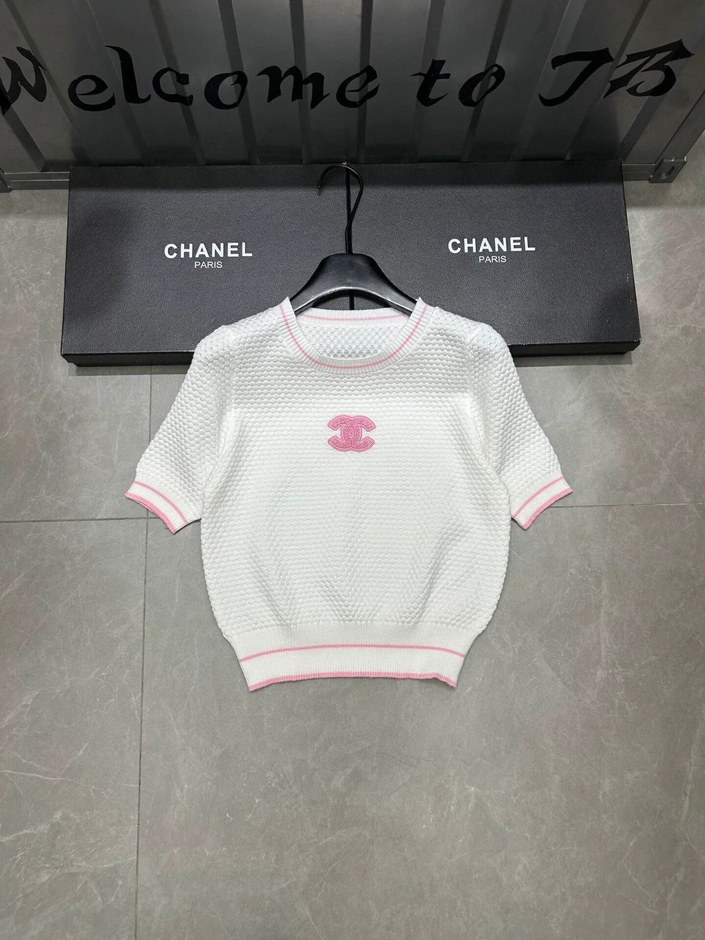 New  flocked short sleeves