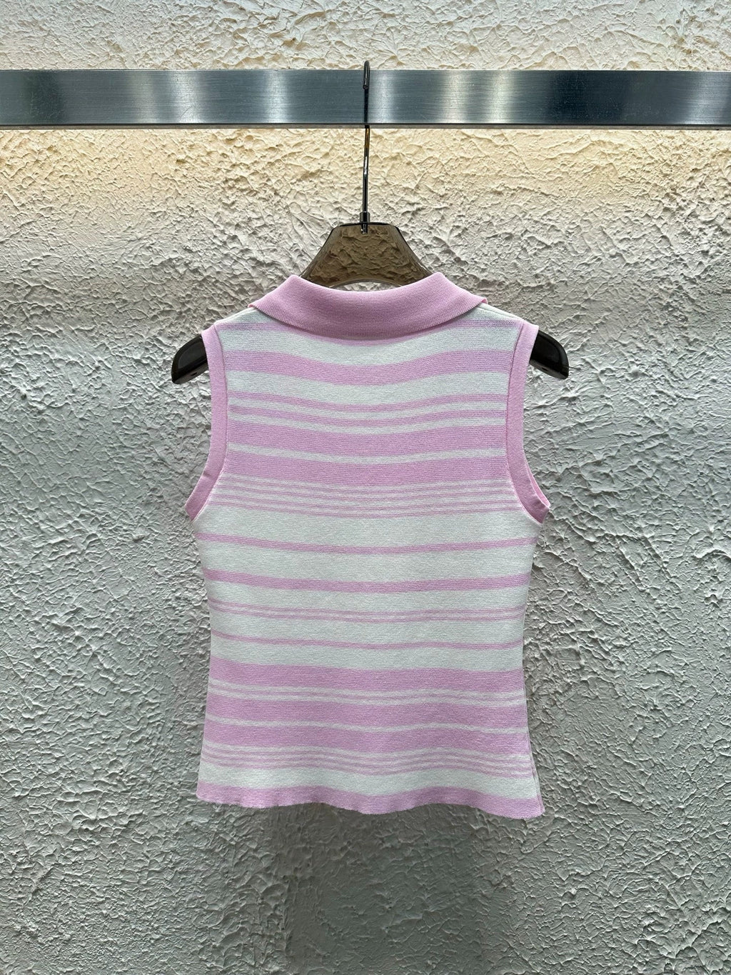 25 Spring and Summer Latest Collection! Lapel Striped Knitted Vest