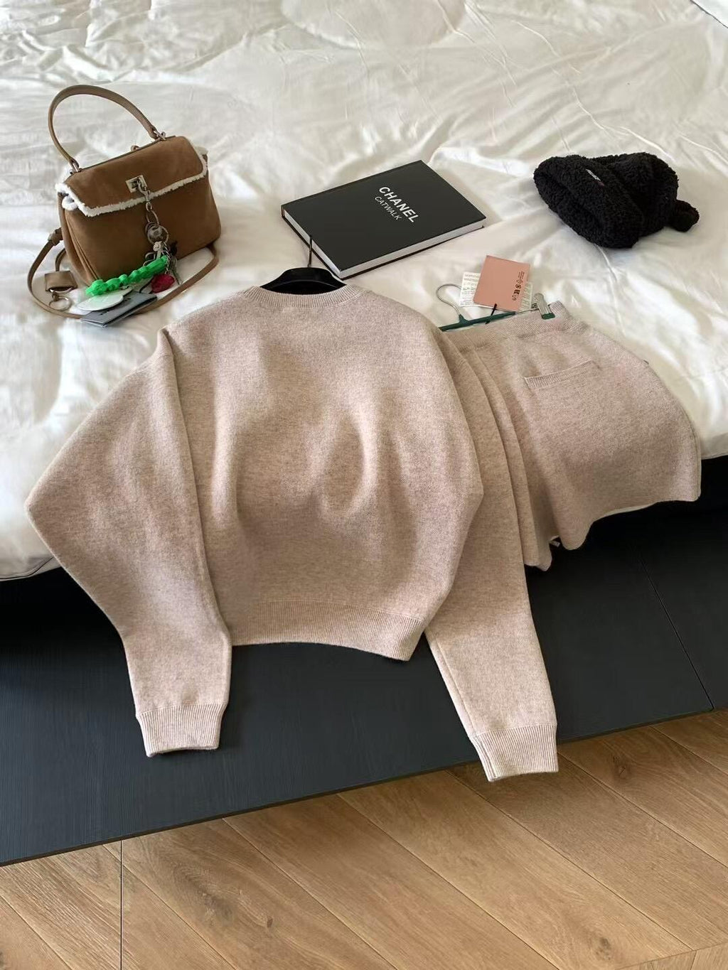 Cashmere coat with double zipper design