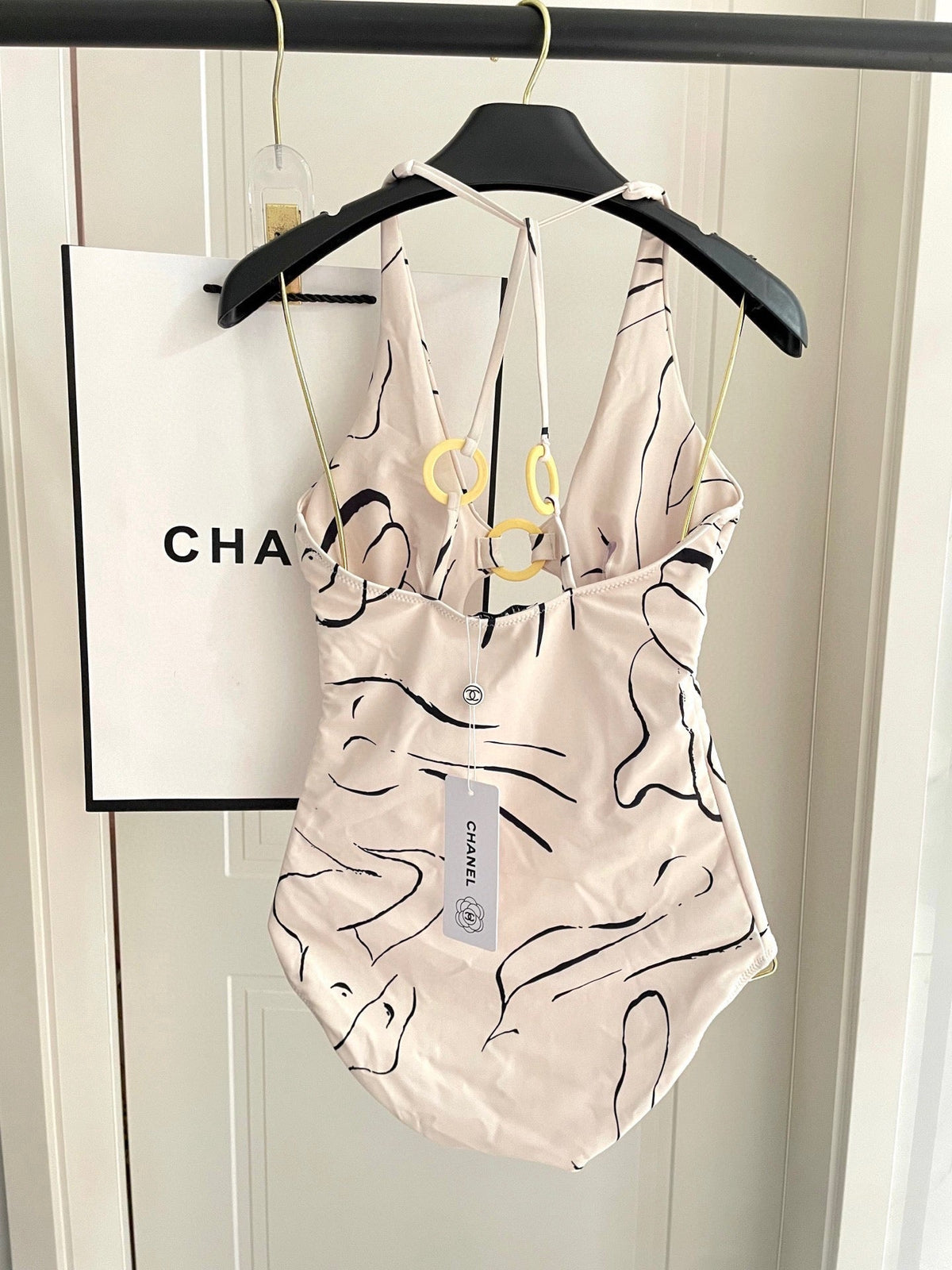 25 New one-piece swimsuit