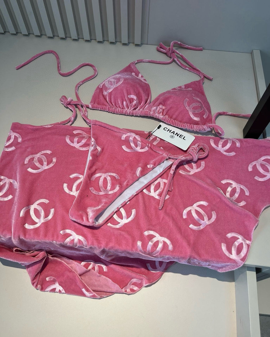 25 Corduroy Classic Bikini Three-Piece Set