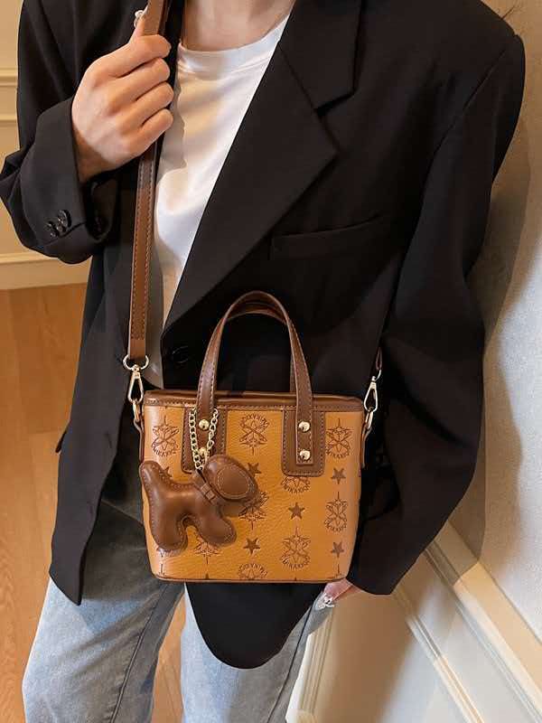 Fashionable and high-end hand-held bucket bag