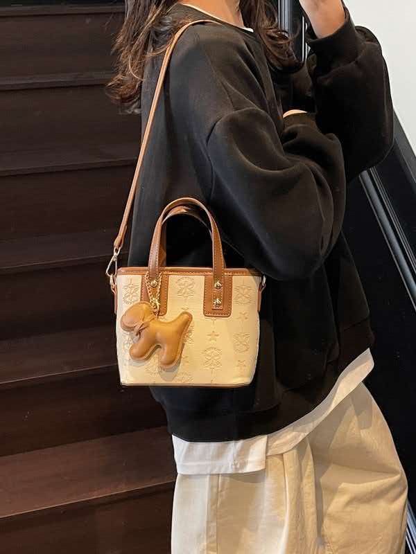 Fashionable and high-end hand-held bucket bag