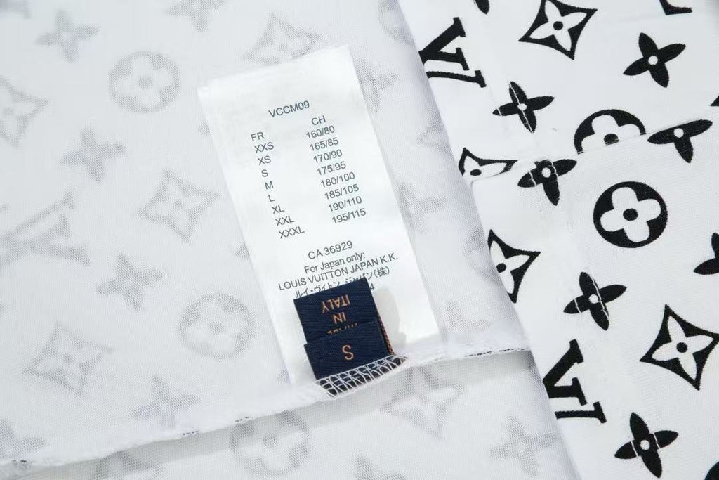 MONOGRAM GRADIENT BLACK WHITE T SHIRT