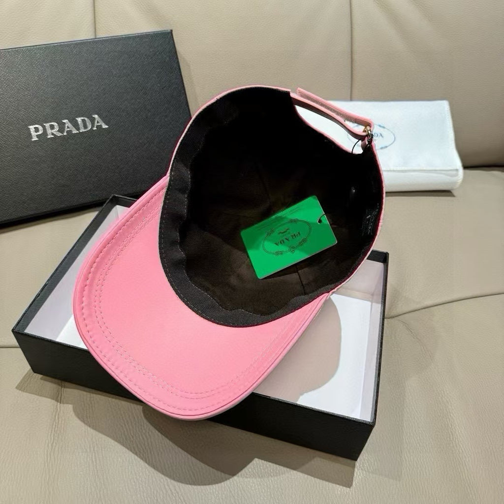 New triangular metal baseball cap