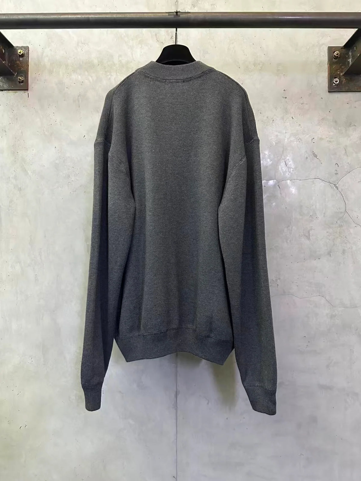 New towel embroidered sweater
