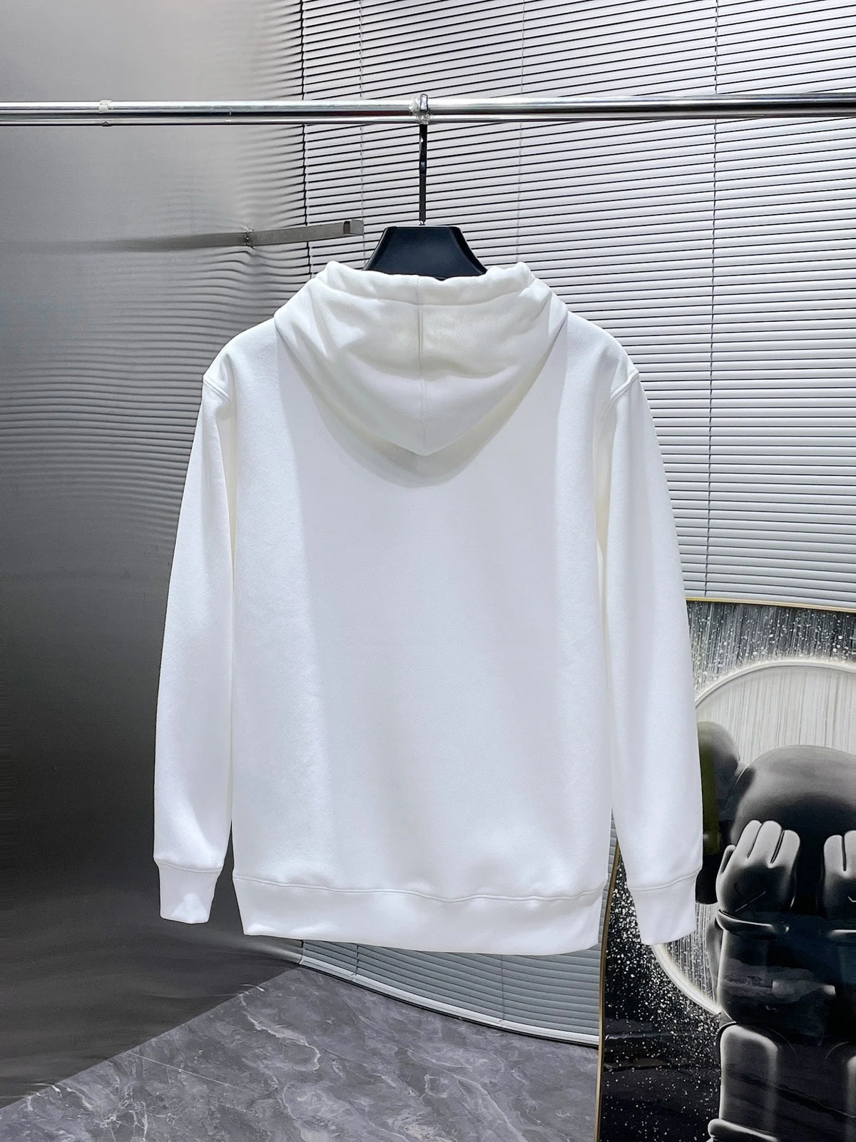 New long sleeved hooded sweatshirt sweatshirt