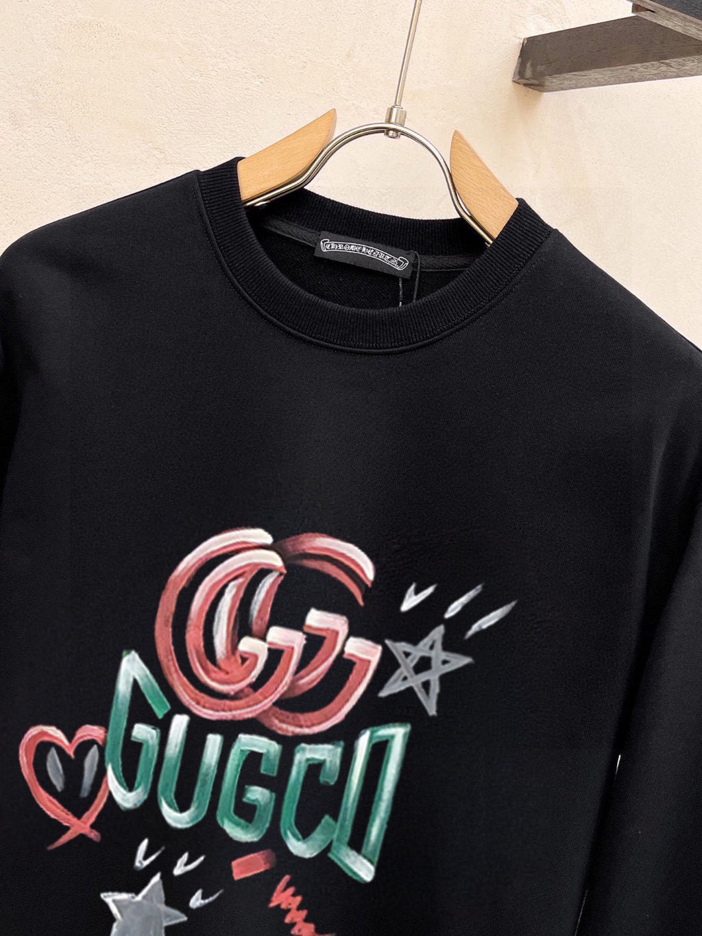 Latest long sleeved round neck sweatshirt 1
