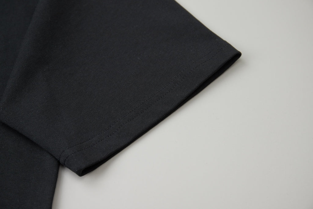 Light luxury embroidered T-shirt
