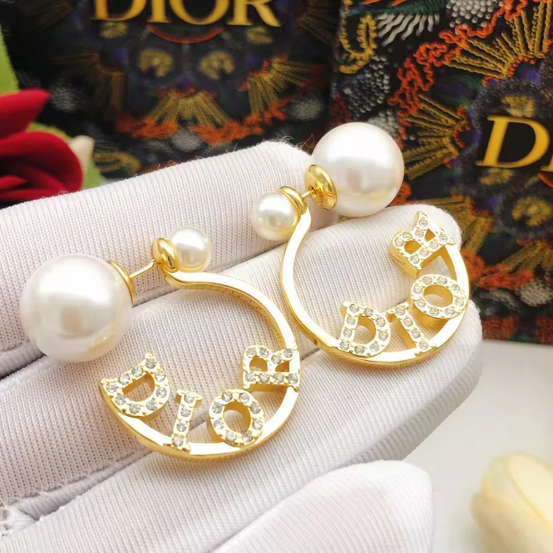 New round earrings
